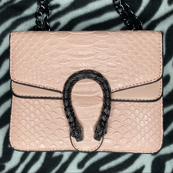 Vonrue Retro Pink Faux Croc Leather Crossbody Bag - Picture 2 of 4